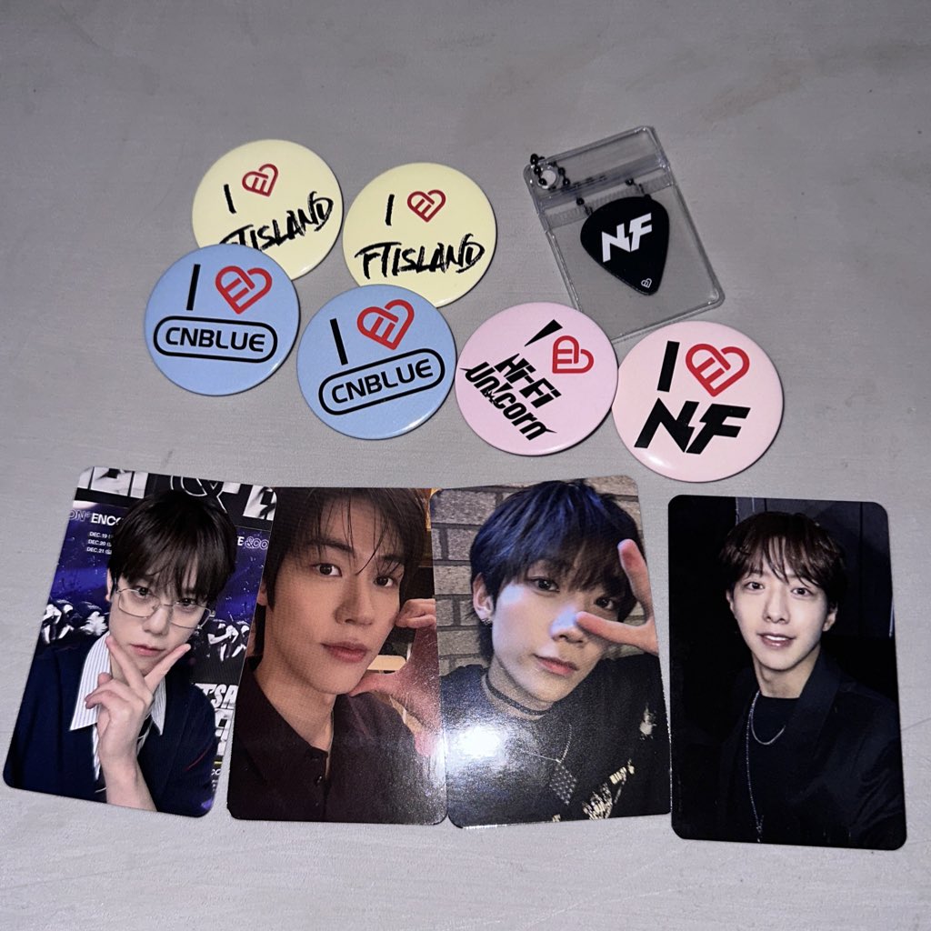 LOVE FNC 럭드 교환 구합니다!! 

저: 사진
님: 인성 🥹🥹🥹❤️❤️❤️

디엠주세요!!

SF9 에프티아일랜드 씨엔블루 엔플라잉 하이파이유니콘
승협 차훈 업태민 이정신