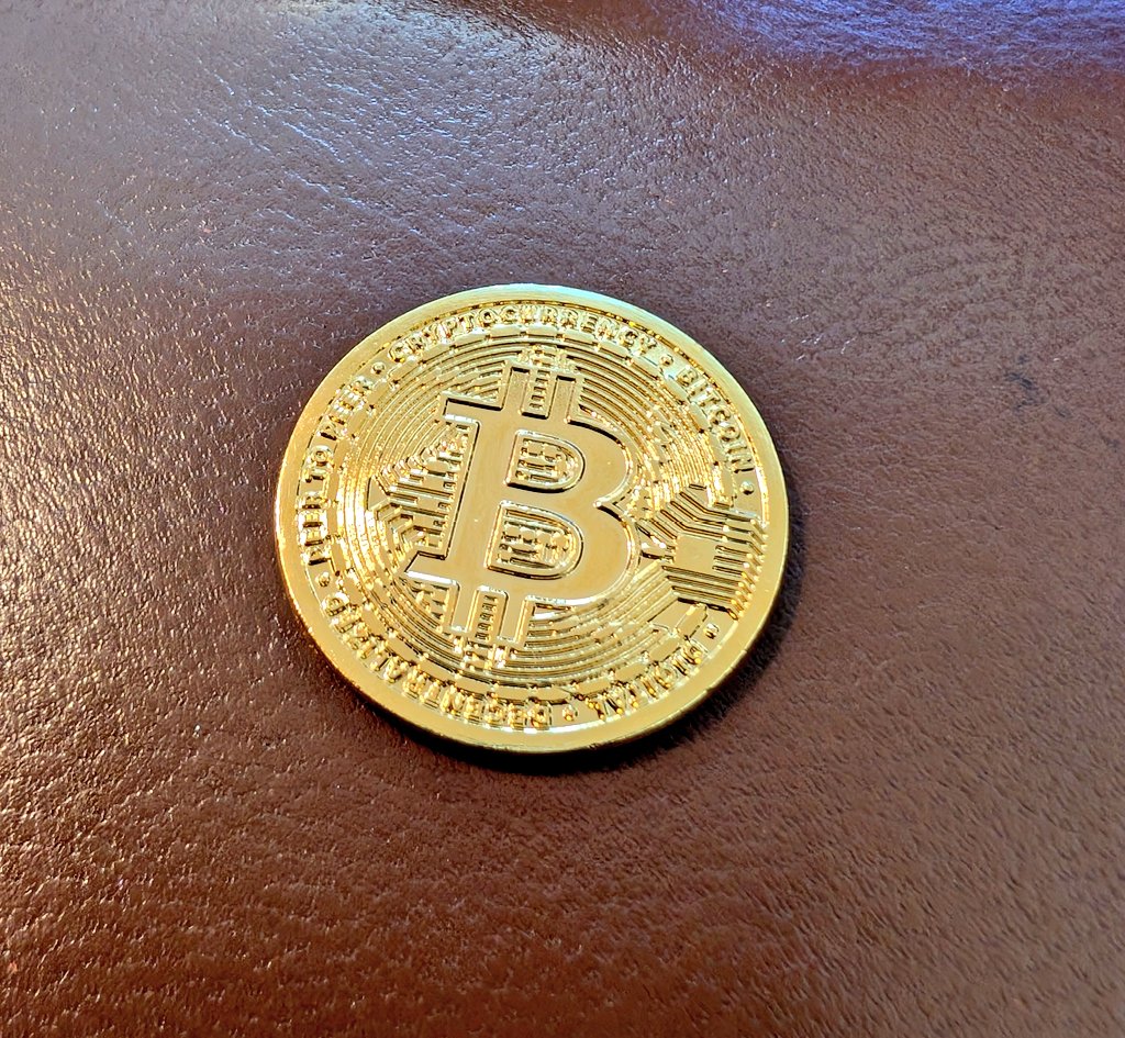 ちなみに楽天ウォレットのブースで1BTCをもらったので爆益でした。