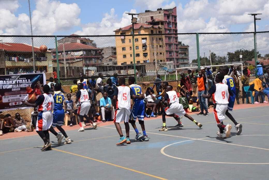 CBAmbassad0rs's tweet photo. Game on! Watch the squad bring the energy 🔥🏀
#CBAHoops #GameTime #TeamworkInAction https://t.co/UGed3h6GF9