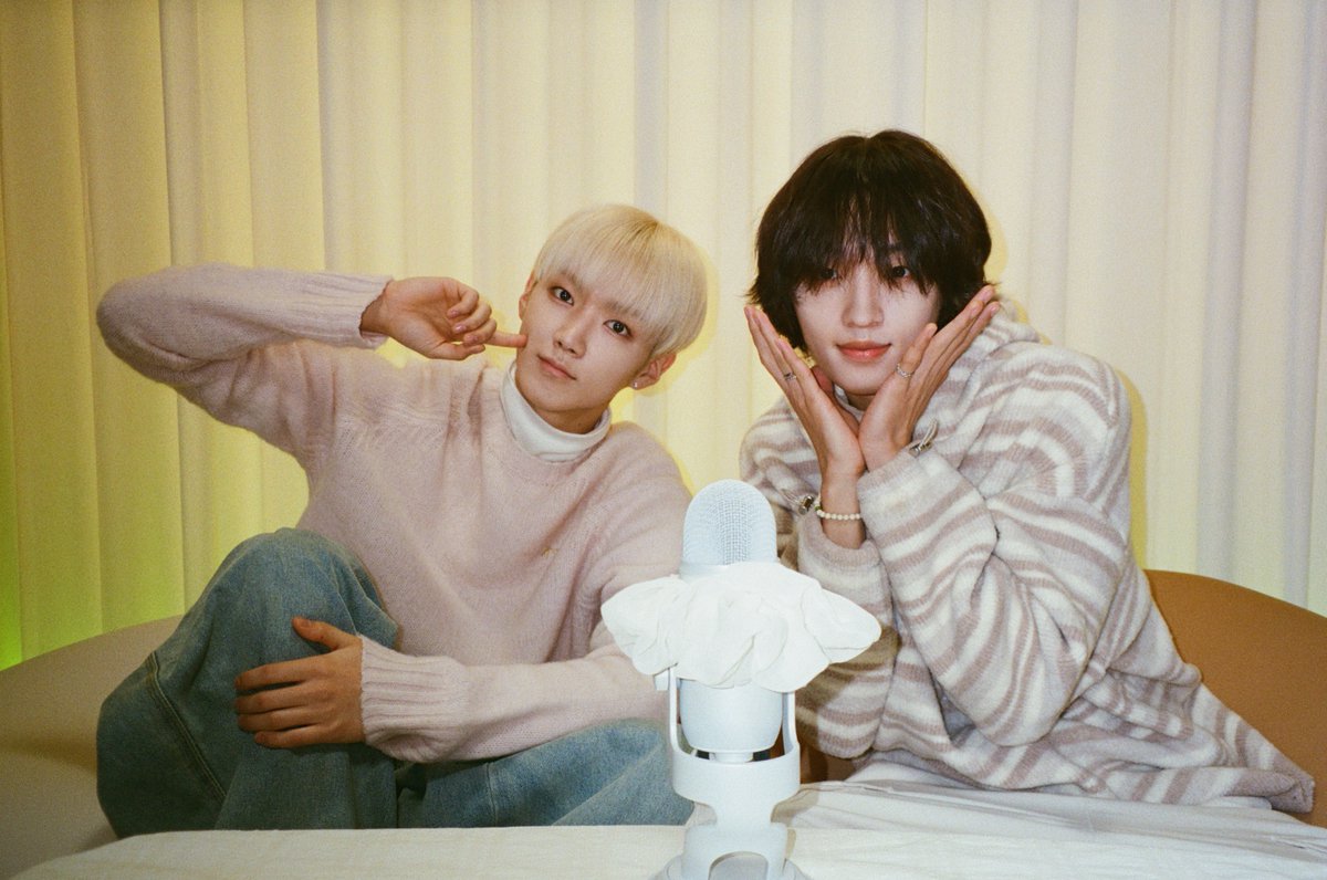 M2MPD's tweet photo. 필름카메라로 기록한 1월의 추억📸 2월에도 쭈욱 엠투와 함께해요❣ #1월의엠투 #M2film #팅글썰롱 #AxMxP #에이엠피 @AxMxP_official https://t.co/IVZ52Trdy1