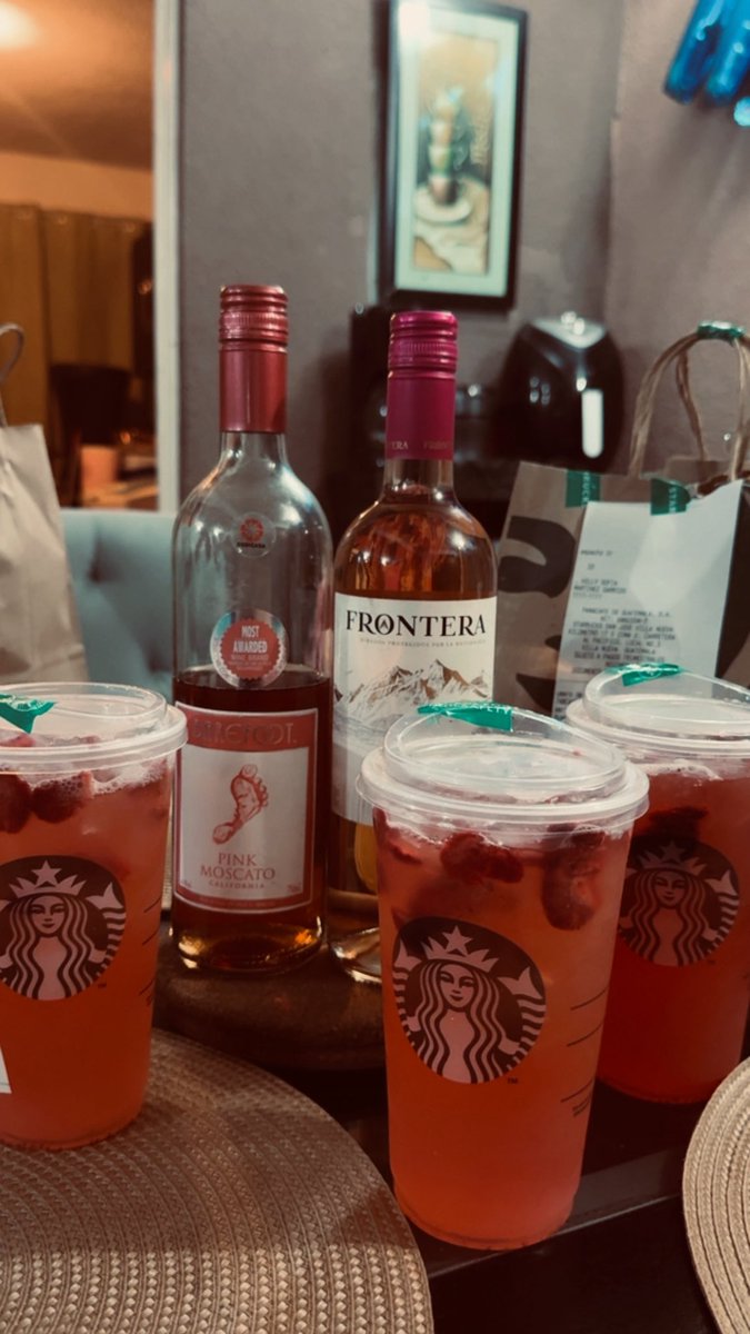 sofiaaaam_'s tweet image. Un licuadito de chava🤟🏼💗