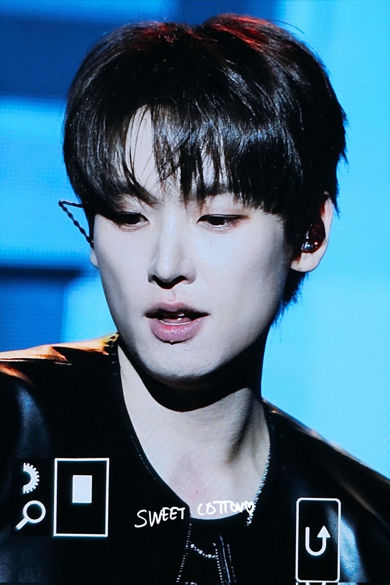 SWEETCOTTON_07's tweet photo. 260131 FIRST MUSIC STATION

락스타🤟🤟

#SF9 #인성 #INSEONG #インソン https://t.co/imWfhgOPT2