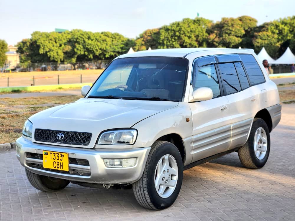 Eng_Matarra's tweet image. RAV4 OLD MODEL 🔥🔥

REG" #CBN

▪️Cc. 1990
▪️Full Ac 🌧
▪️Engine-3S
▪️Sport Rims 🛞 
▪️Full Documents ✅️ 

#BEI - MIL 9.8

IPO DAR 

NIPO NAYO 24HRS 
GARI YANGU NJOO TEMEKE 

CALL 📞 📲-0793022184
WHATSAPP-0719542184
