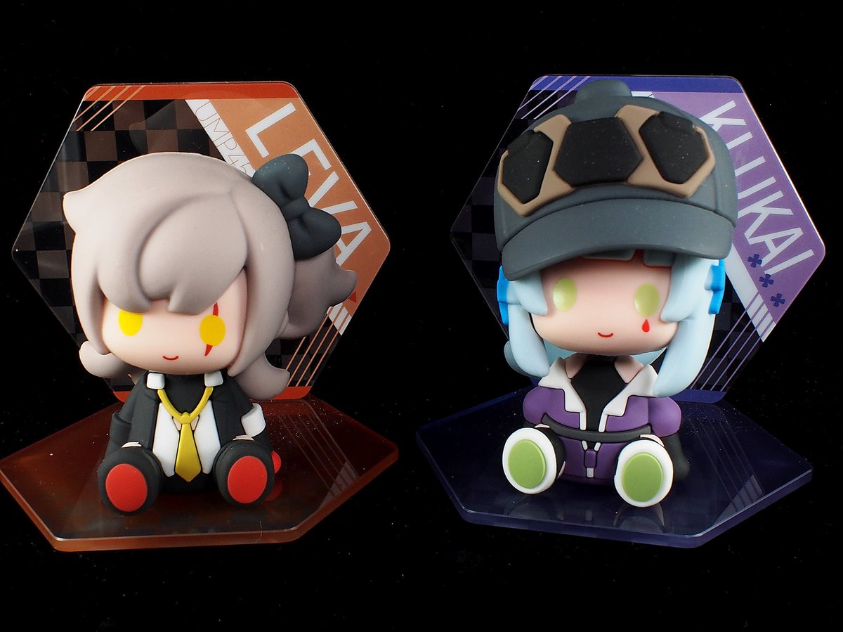 ドルフロ2首振り人形、リヴァとクルカイ