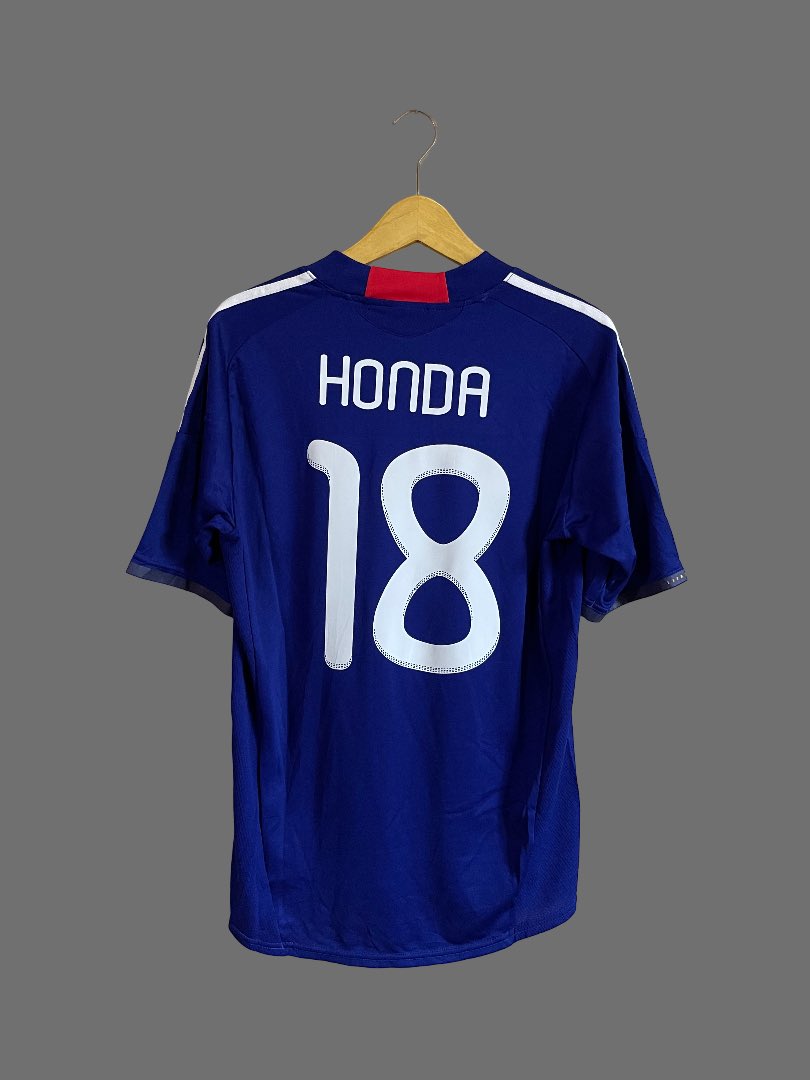 #jersey4sale 

Japan Home 2010
size L (73x53)
NNS remake

650.000
