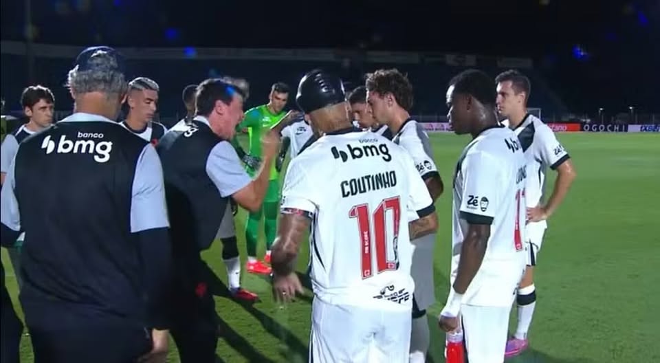 ✠Estagiário do VASCO✠ tweet media