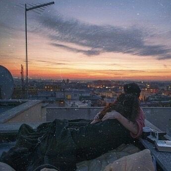 This was my moms favorite photo of her and dad, so i figured it would be fitting to post

🕊️  gonna miss you two, love you 💕