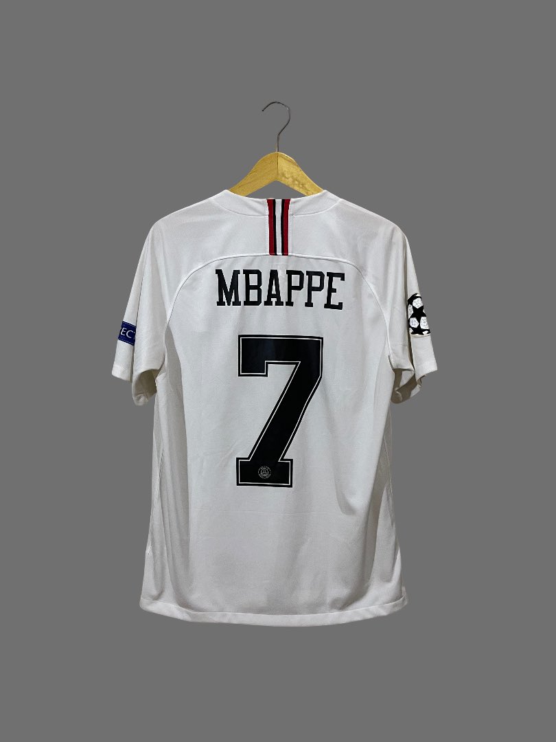 #jersey4sale 

PSG Fourth 18/19
Size M (71x51)
NNS Original
Patch Original
- noda
-bubbles

875.000