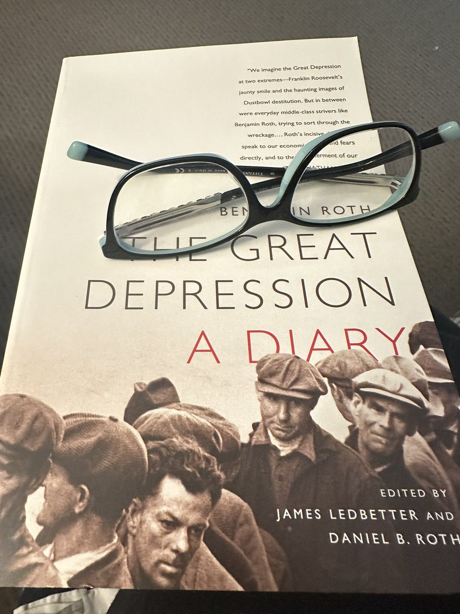 LaksMacArthur's tweet photo. Weekend read… https://t.co/b1dtpU06Sj