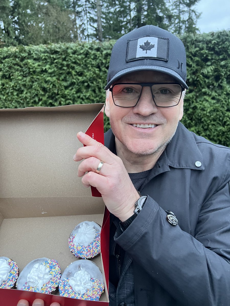 GlenSuitor's tweet photo. Special Olympics Canada and Tim Hortons are teaming up once again with 100% of the proceeds going to Special Olympics community programs. And they are delicious. #ChooseToInclude ⁦@SpecialOCanada⁩ ⁦@TimHortons⁩ https://t.co/clNmWxt8bb