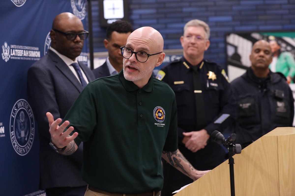 Transportation Communications Union/IAM tweet media