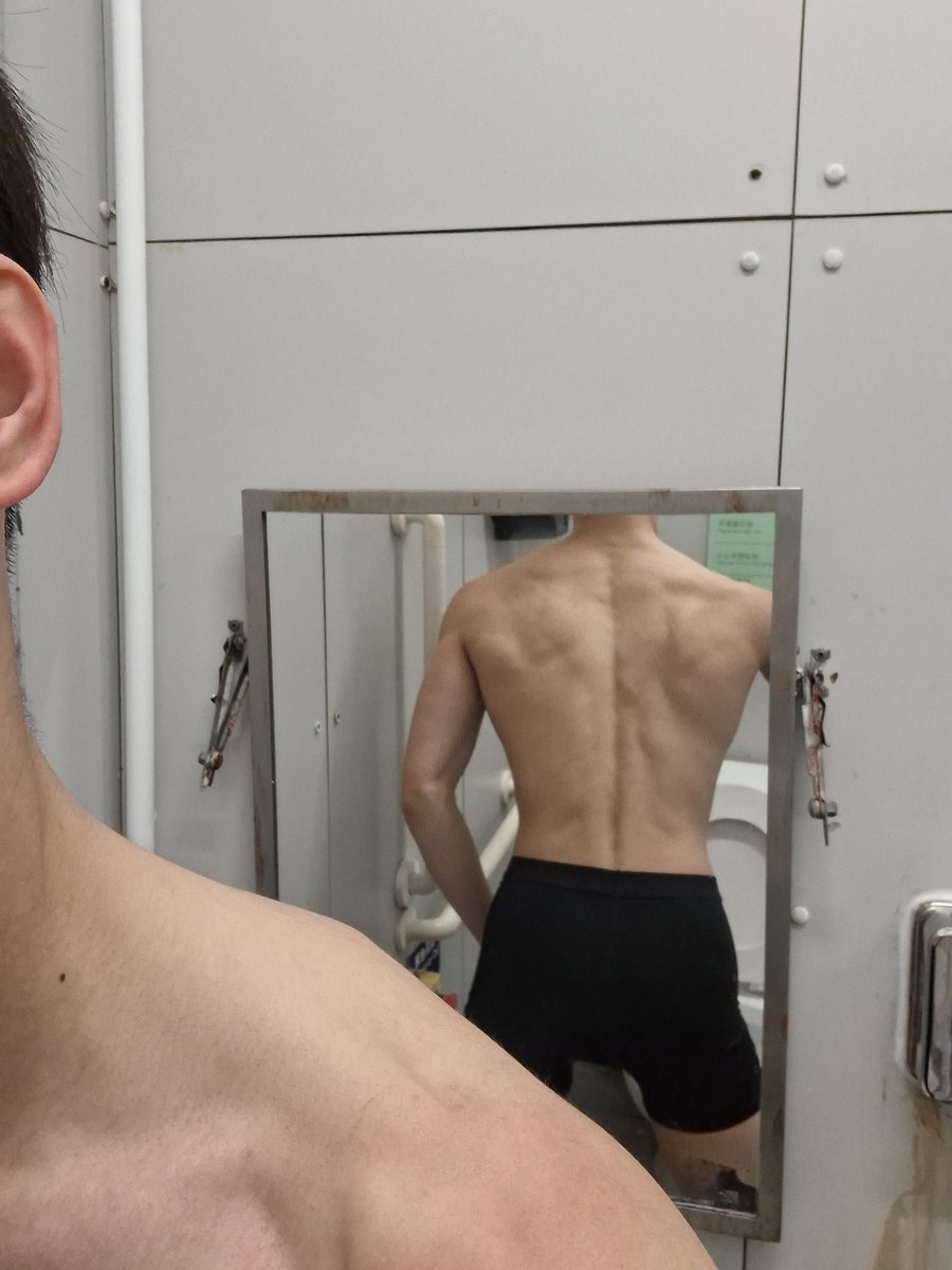 KT07twunk tweet media