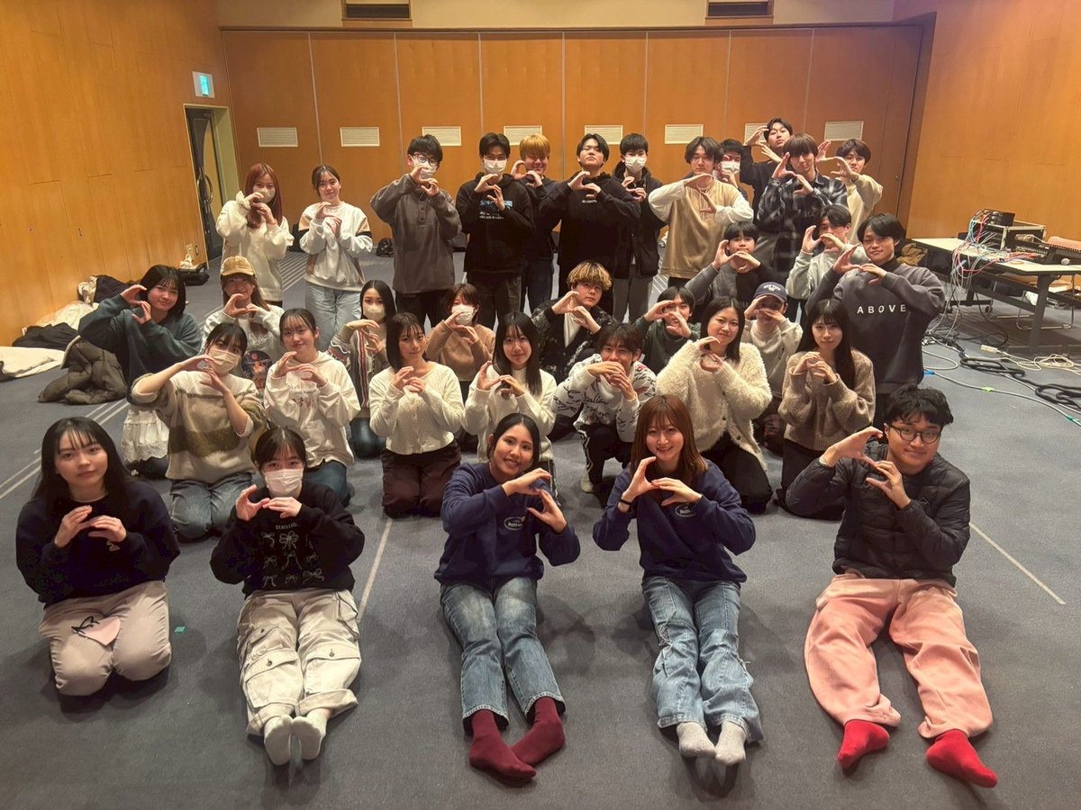 Songgenics_CL's tweet photo. ╭━━━━━━━━━━━━━╮

          💬 他大訪問 第4弾 💬
          
╰━━ｖ━━━━━━━━━━╯

3回生 やか と 2回生 しず が
近畿大学 Fruits Note さんに
お邪魔しました🎤✨

ご来場お待ちしております🤝

#Rephrase #ジェニWL2025 https://t.co/OG5RwNNF3n