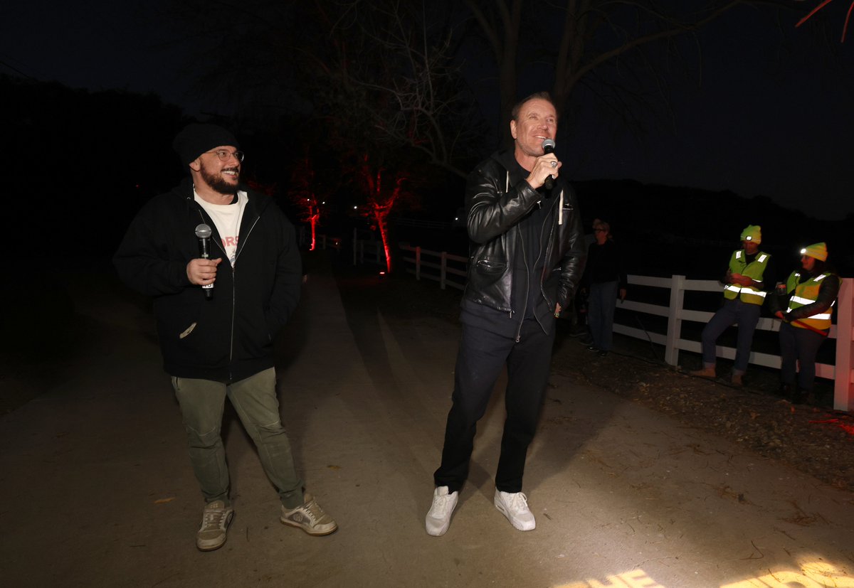 screenrant's tweet photo. Last night The Strangers chased us down to kick off the final film in the franchise, #TheStrangersMovie - Chapter 3! 

📸:Getty Images for Lionsgate https://t.co/qXYqFF7Bd4