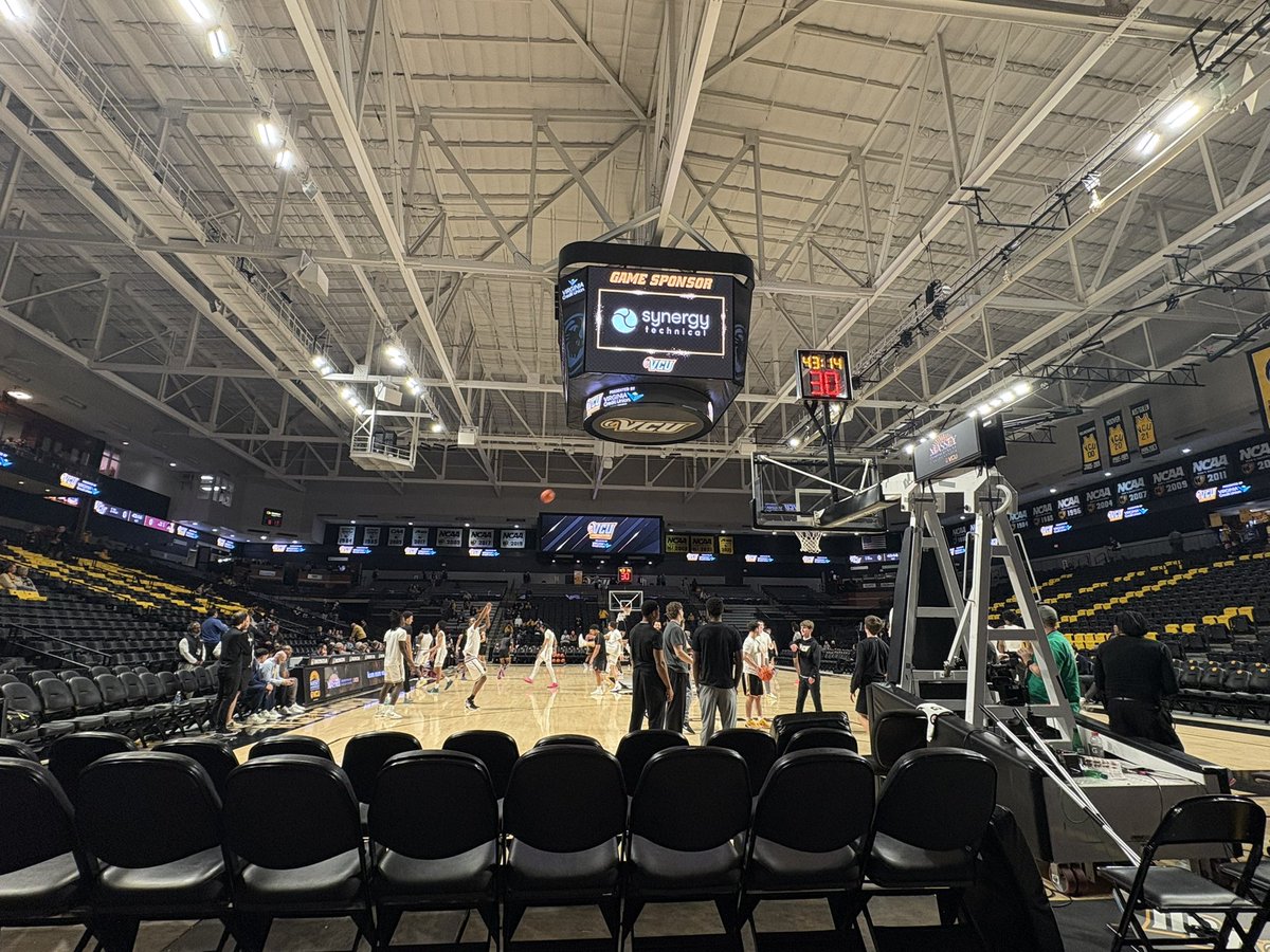 MekhiWilsonpro2's tweet image. Loyola-Chicago (5-17)
VCU (15-6)

Friday Night action LIVE from the Siegel Center.

Tipoff at 9 eastern on ESPN 2

#vcuathletics
#vcu