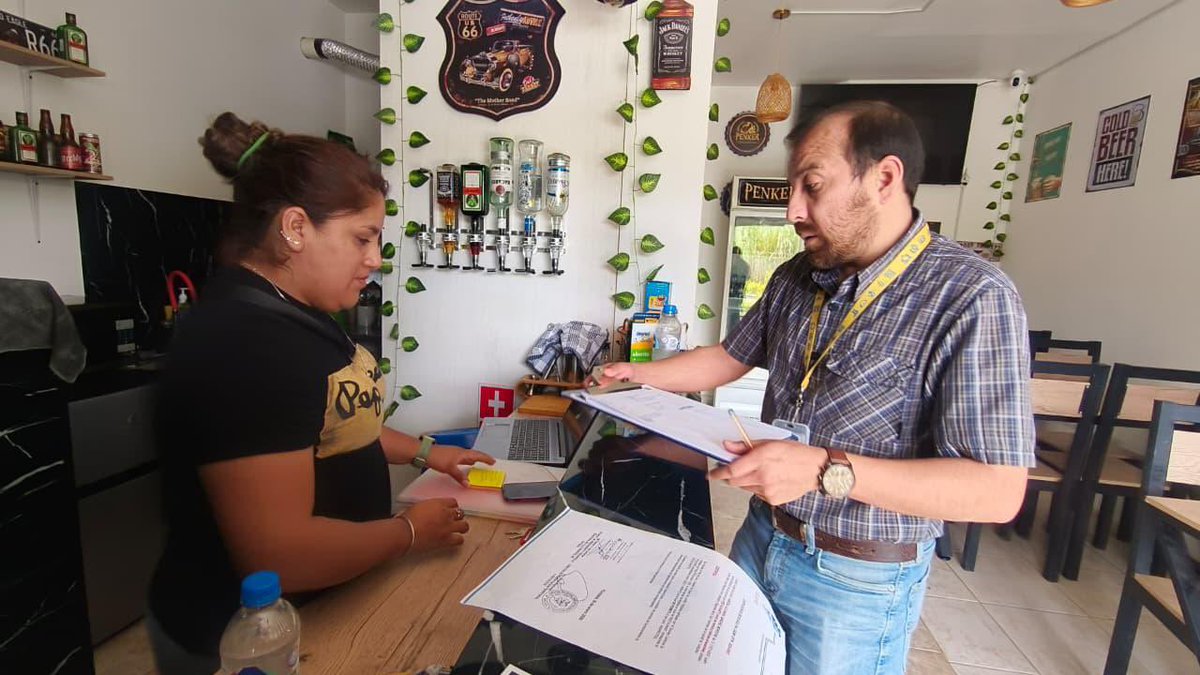 daniella_loag's tweet photo. En Yantzaza y Zamora📍
Técnicos de la Zonal 7 del Ministerio de Producción realizaron controles 📝🔍 en parques de atracciones 🎡 y balnearios 💦, junto con inspecciones SITURIN 📋✅, para garantizar servicios turísticos seguros y de calidad 🤝. https://t.co/aCZbKVXgFQ