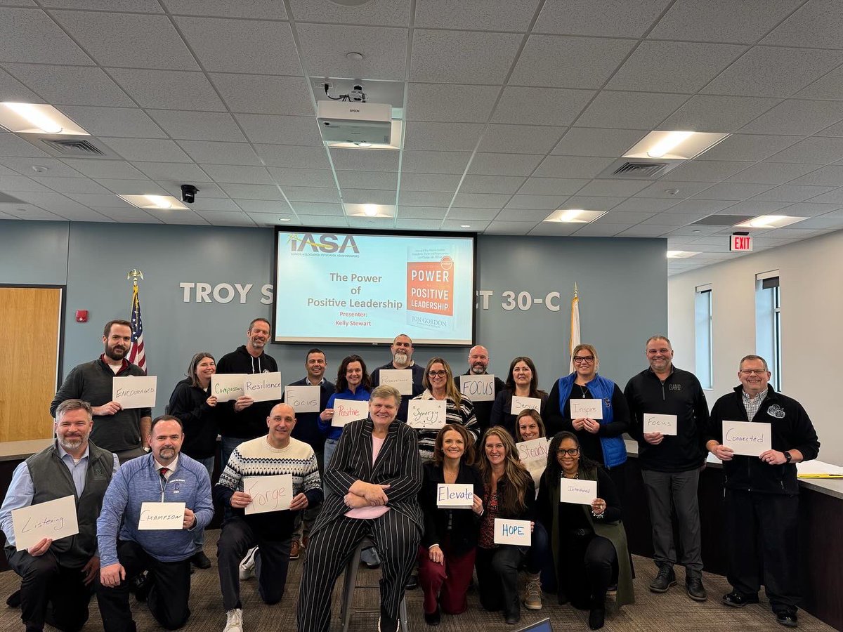 Dr. Kelly Stewart tweet media