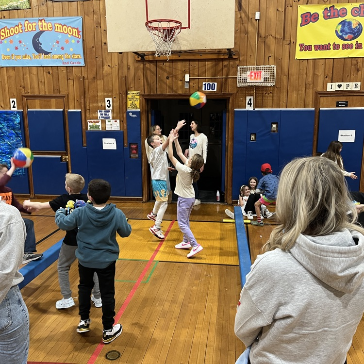 Coolidge School tweet media