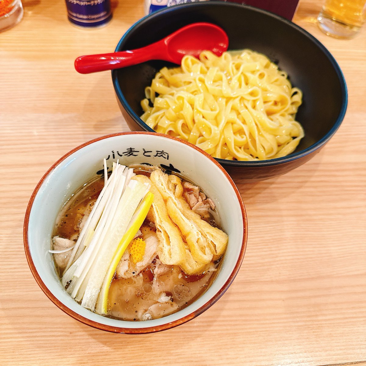 今日も 美味しい一杯を 心を込めてつくまります。
ご来店、お待ちしております。
 #我武者羅  #つけ麺  #menu  #新宿御苑  #ﾃｲｸｱｳﾄ