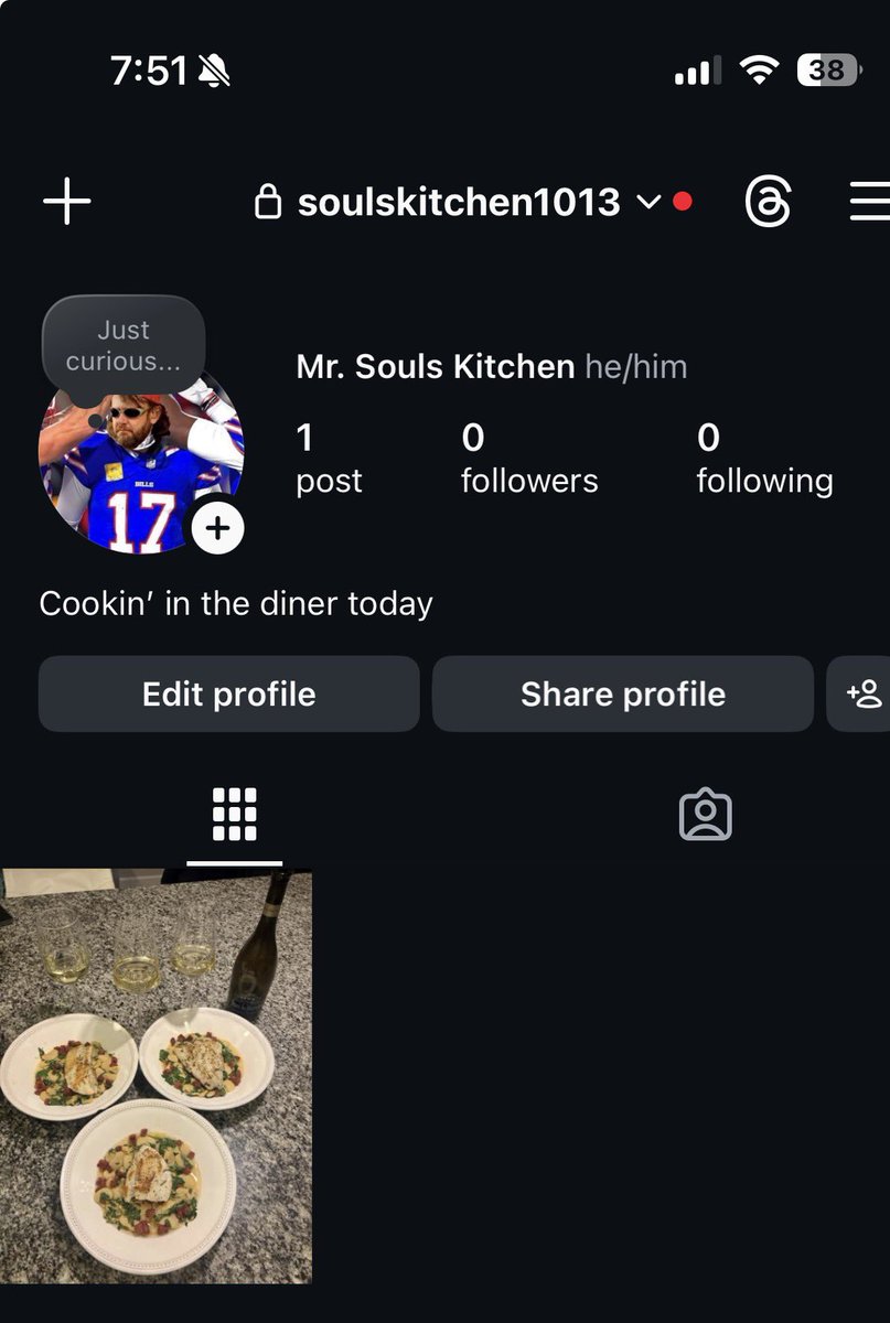 Page is live, follow for good eats 😩🤌🍴