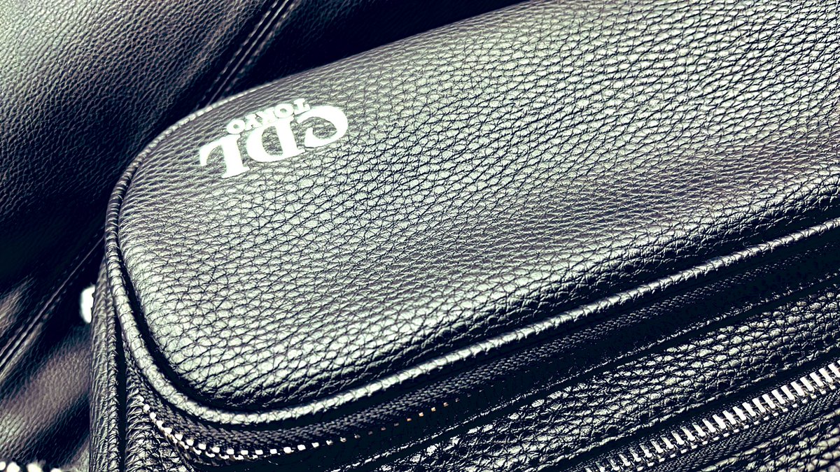 昨日はこちらのCDLのショルダーバッグを、ライブ中も斜めがけして参戦