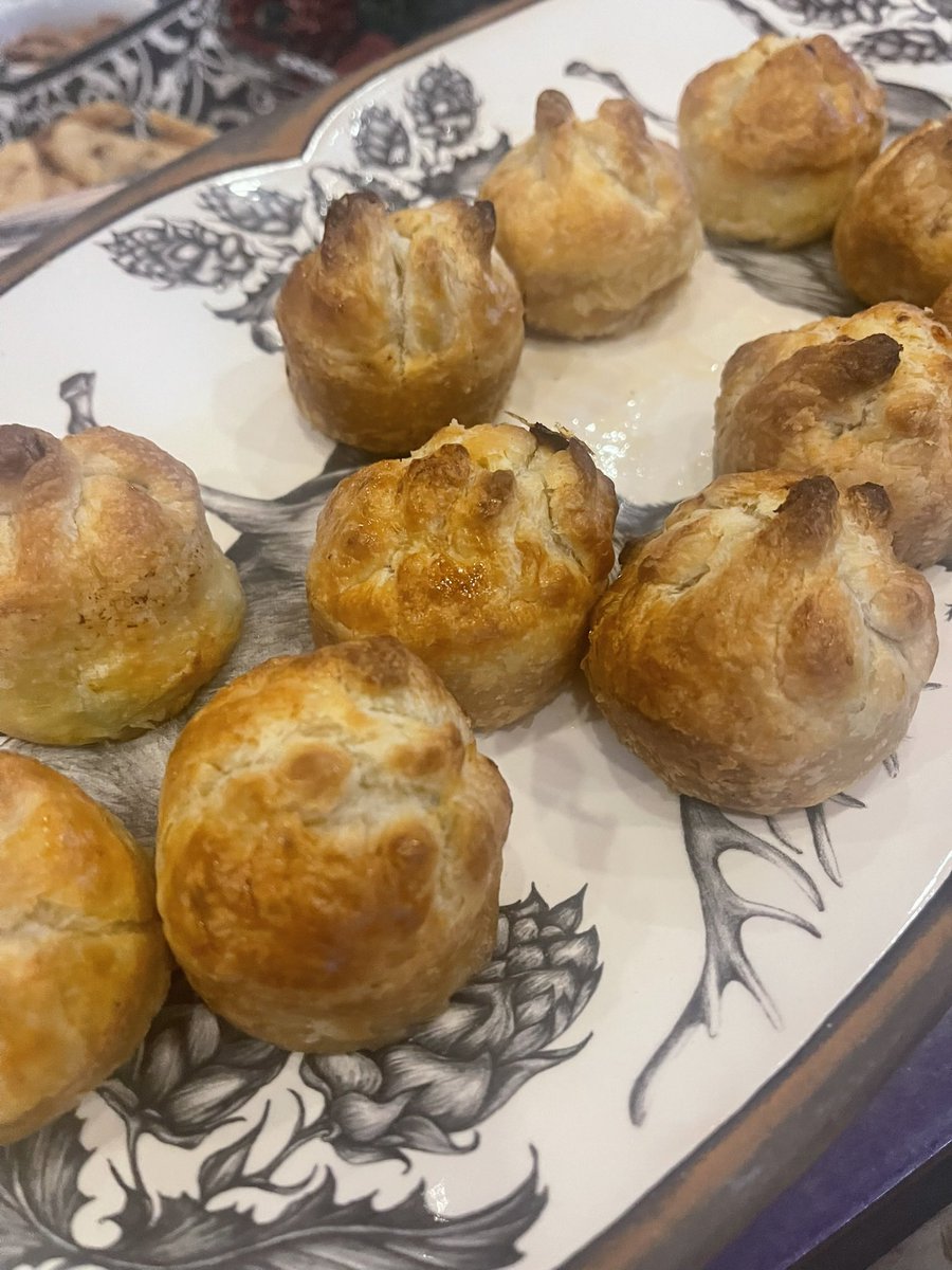 NotQuiteEdelweiss tweet media