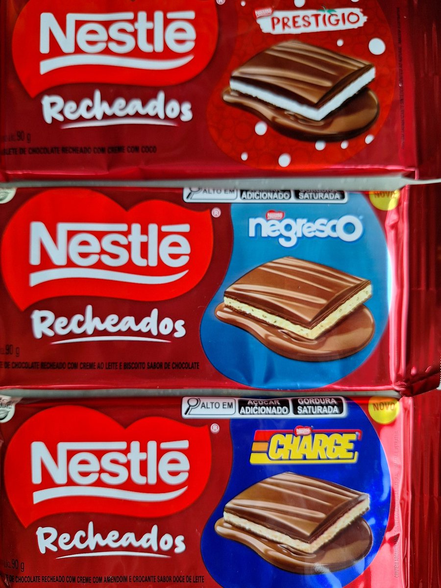ZAMENZA's tweet photo. O melhor tipo de festa é aquela que você pode comer a decoração. Tem Nestlé Recheados por toda parte. A perfeição disso. #NestléBBB26 #NestléRecheados #publi https://t.co/wBdasJ4RUY