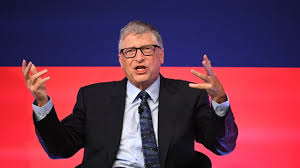 JulioRazona's tweet photo. Bill Gates contrajo enfermedades de transmisión sexual (ETS) por prostitutas rusas y luego intentó medicar a su esposa  subrepticiamente con antibioticos que no se enterara que tambien estaba infectada. 
Este monstruo es el "experto" en salud pública, que  maneja la OMS a su antojo  y que lucra, como accionista de las farmaceuticas,  con las enfermedades cronica que él  mismo provoca