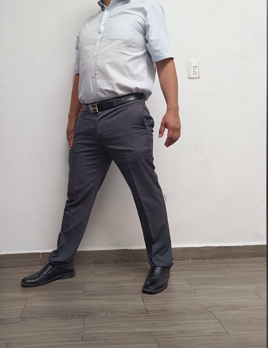 adrianasma86's tweet photo. Que caliente ando con ganas de dar pito  quien quiere que le dé 🍆🍆💦 🍆 @DonTrajeado @MecosFilmsXXX  @Menatplay1 @EncuentroGayMty @menatplay2018 #suit #suitedmen #dresspants #belt #cojer #suitsex #RT #25k #teacher #sex https://t.co/m9uHsUdMsL