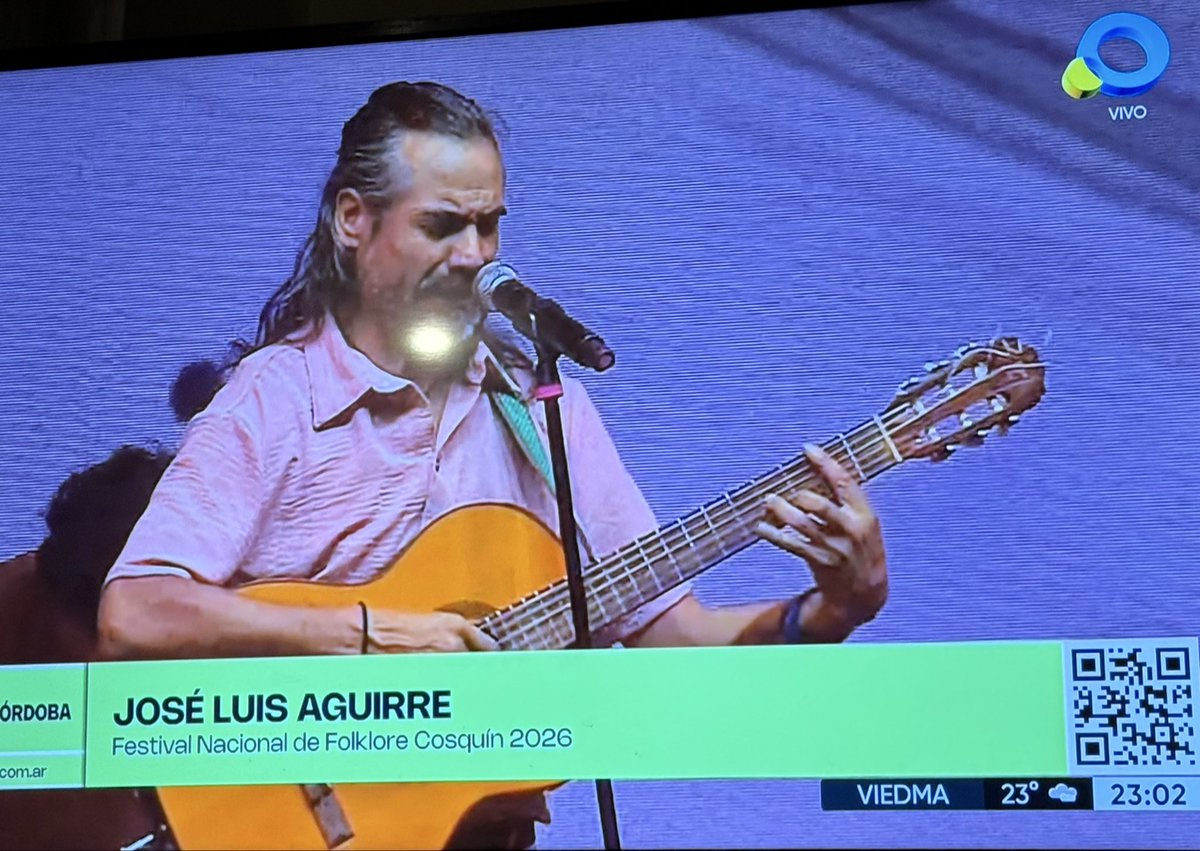 Qué pedazo de artista José Luis Aguirre. Compositor/poeta maravilloso en #Cosquin2026 <a href="/TV_Publica/">TVP</a>