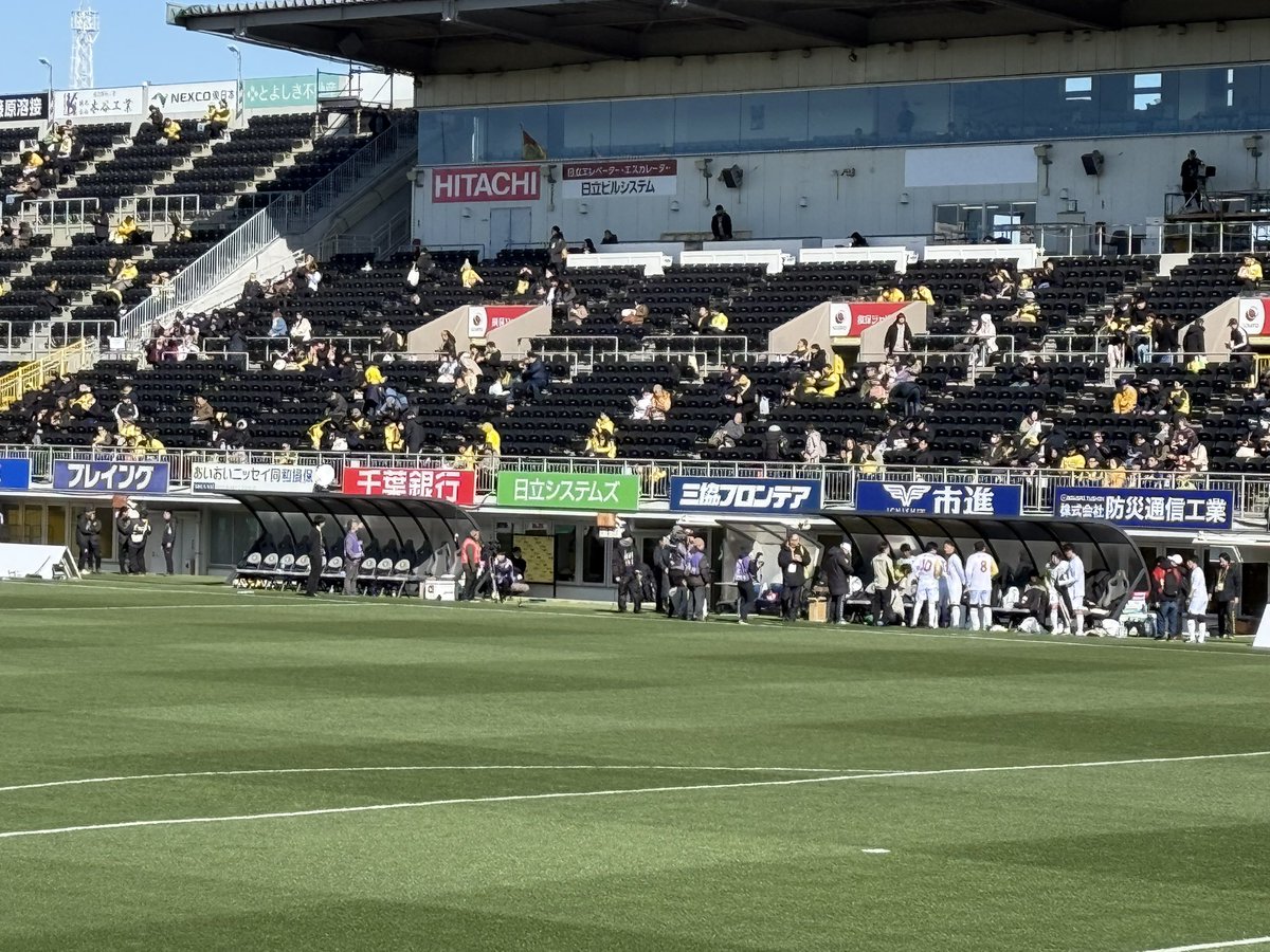 ジェフ側ロッカー貰えてない
OB戦でアウェイの洗礼？