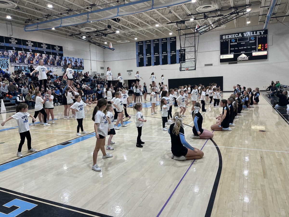 SV_Sports's tweet photo. Raiders win! Big section victory over Butler. Owen Congdon-16 and Andrew Omasits-14 paced the Raiders.

Thank you to the Raider faithful for packing the gym. @Big56Conference https://t.co/wrip0lifm4