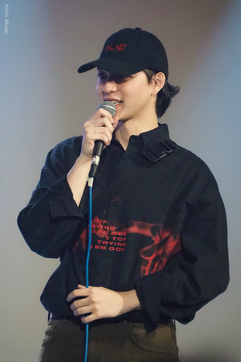 Heartspell_'s tweet photo. 🤏
#GardenBackConcert
#bbasjtr #บาสเด็กอ้วนที่แท้จริง https://t.co/2E9TsO3EGt