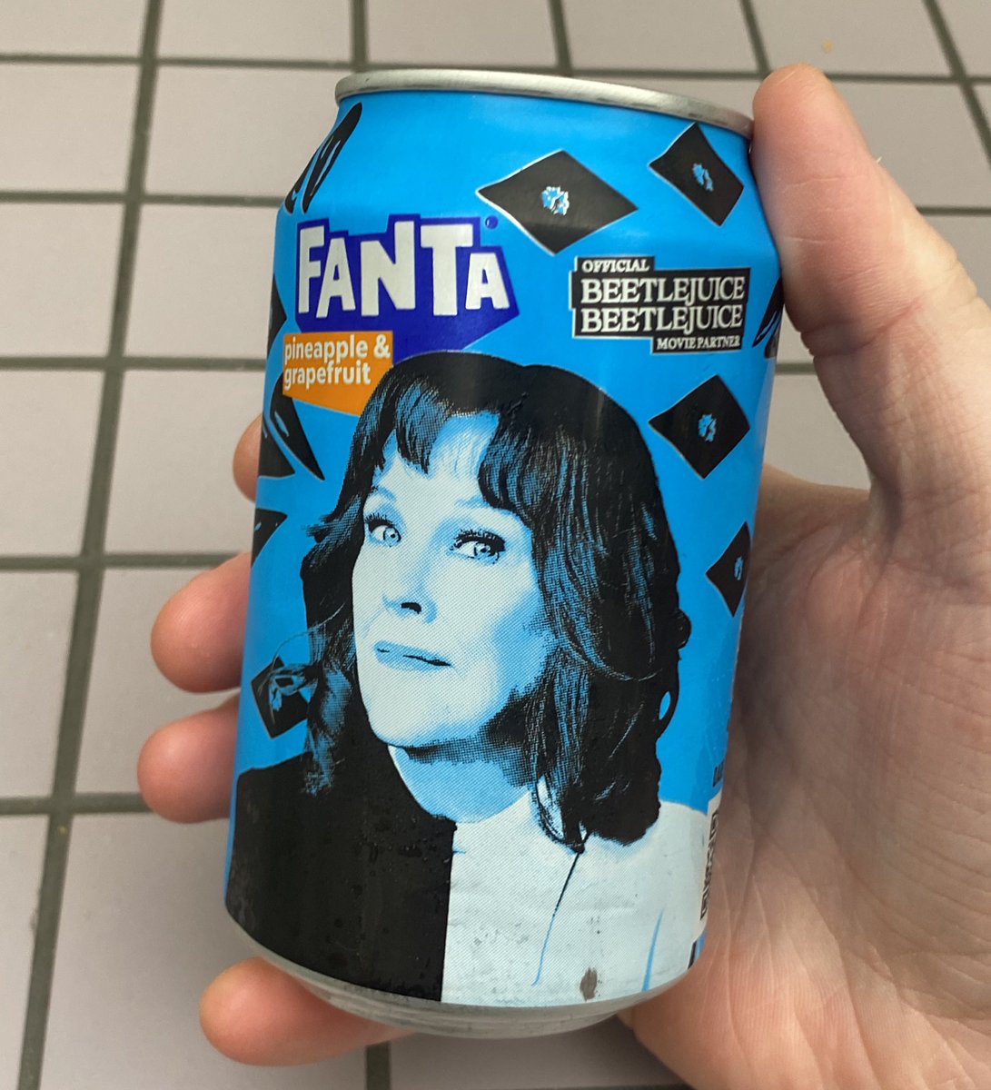 i wasn’t gonna drink tonight but man… i’m missing catherine o’hara like a mf 🙏🕊️
