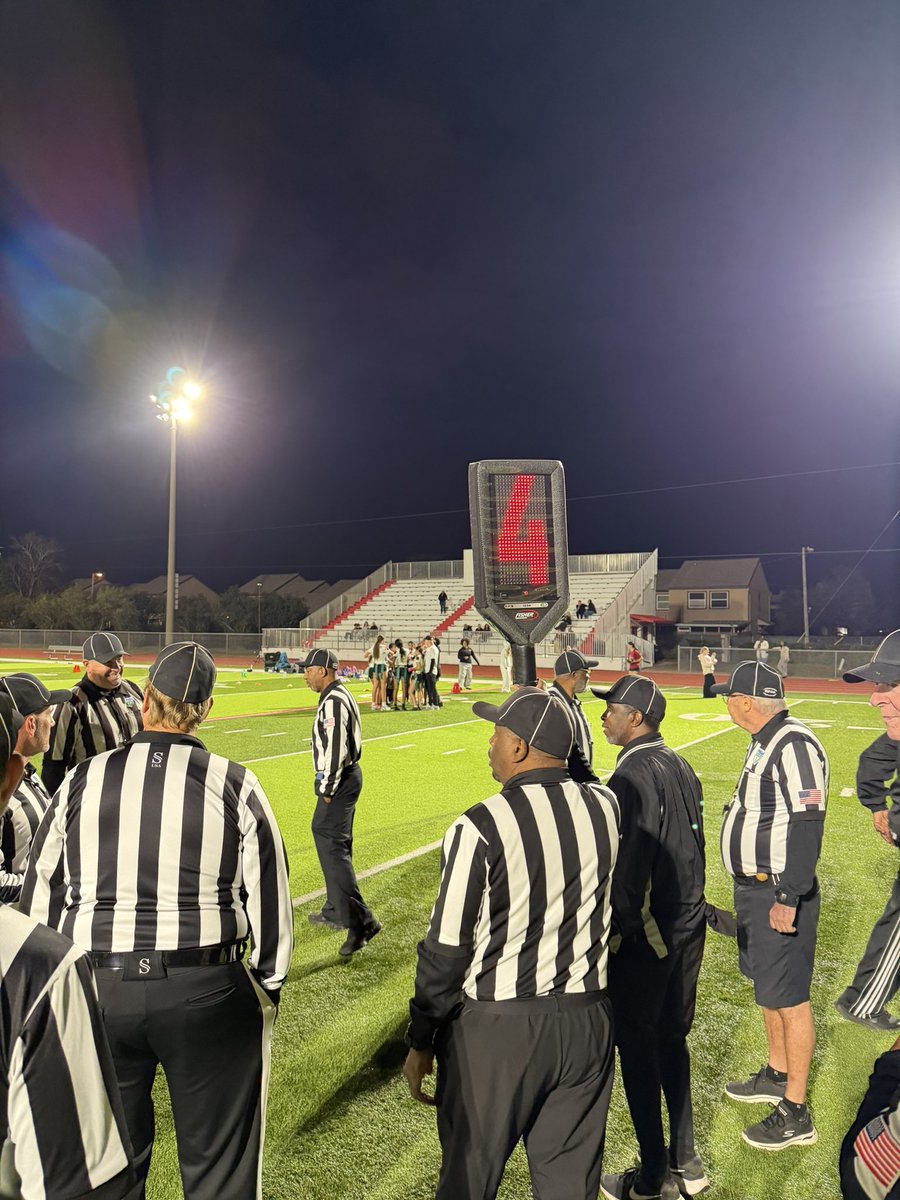 SunshineFBRefs's tweet photo. Great night at @CCCMarauders for our preseason flag football clinic. Great night of learning, situational work and coaching our guys up! Thank you @FHSAA for the opportunity! https://t.co/mFwosnEpXA