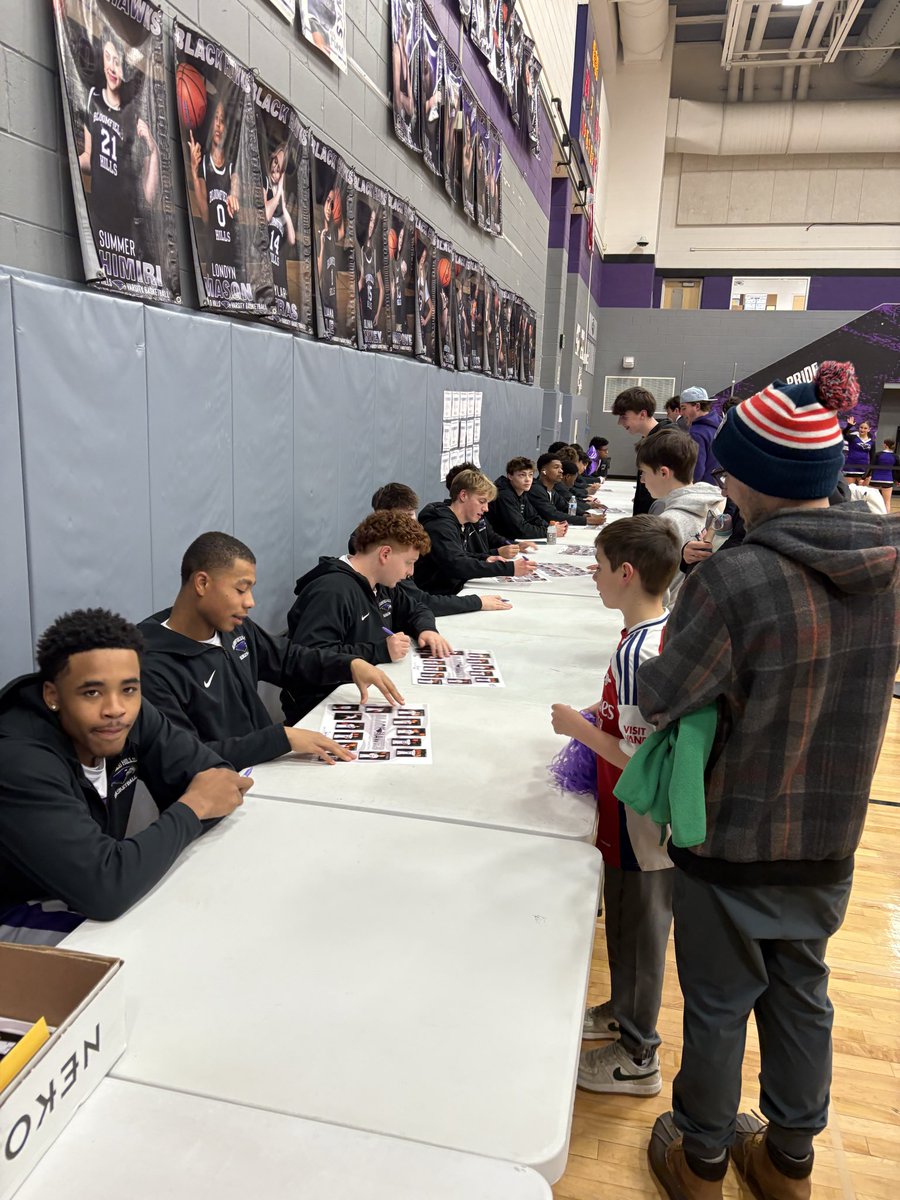 Bloomfield Hills High School Boys Basketball tweet media