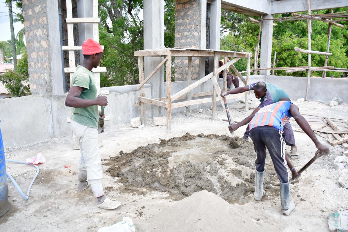 The Mnarani ESP Market in Kilifi County, is a practical expression of the Bottom-Up Economic Transformation Agenda (BETA), placing traders, MSMEs and local livelihoods at the centre of Kenya's economic renewal. 

Designed to strengthen grassroots commerce and improve working