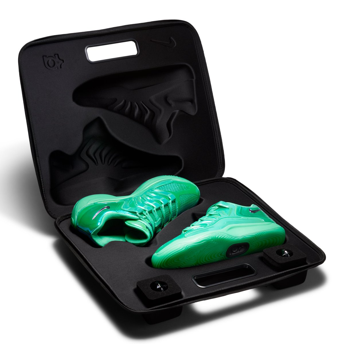 Sole Retriever tweet media