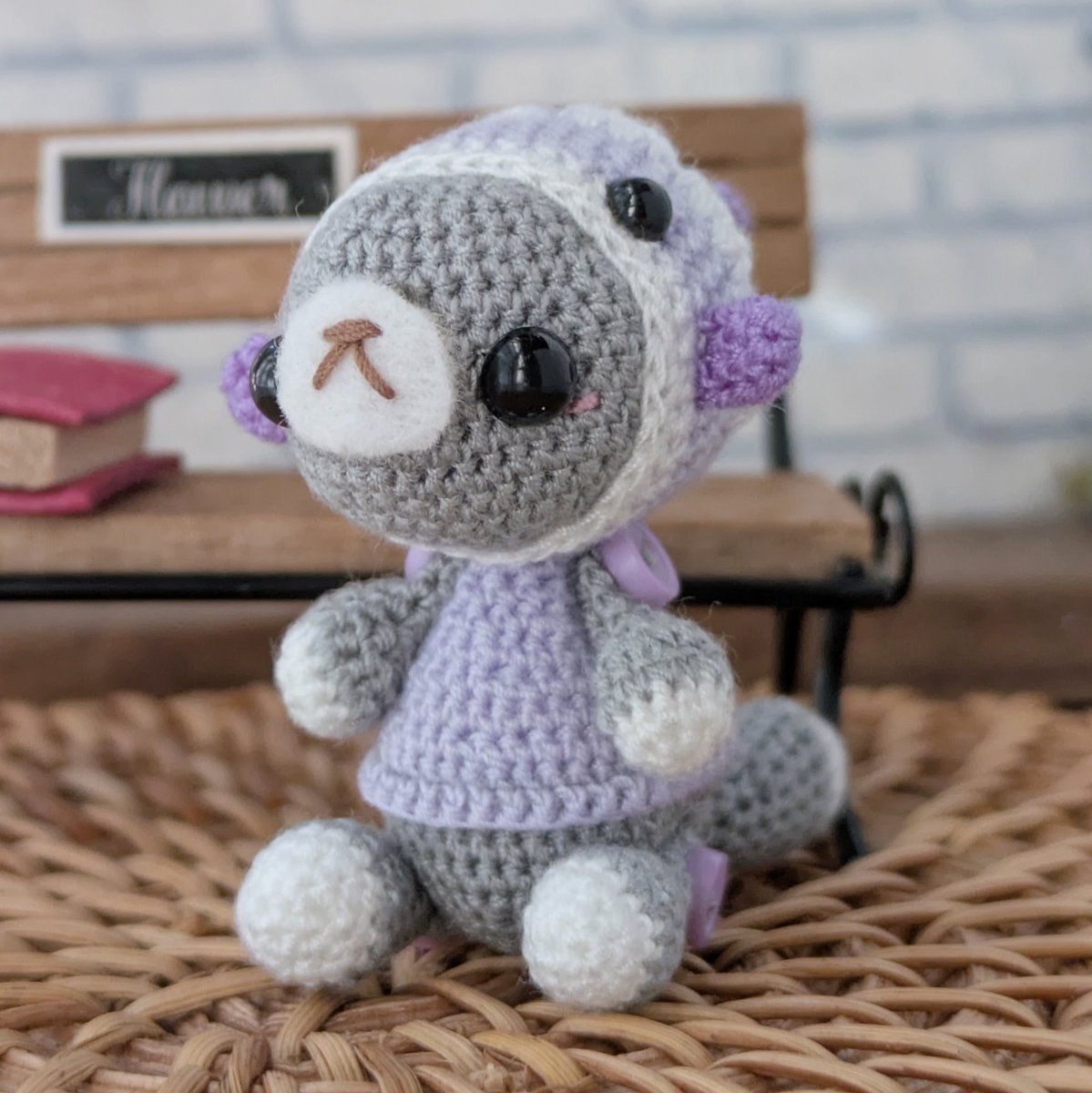 New✨ 鯉のぼりの着ぐるみ×狼さんのあみぐるみ🎏 鯉のぼりぽさを表現