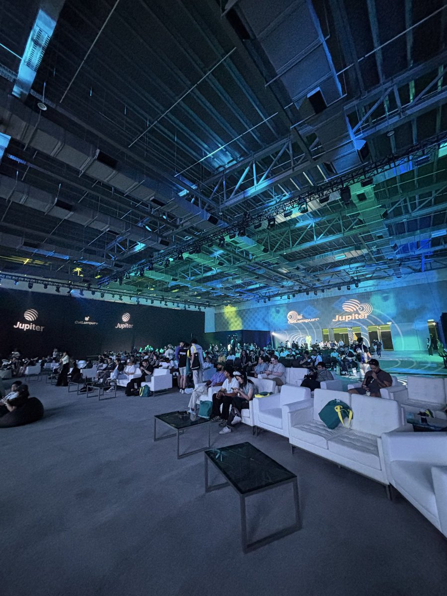 lets make some content 🫡 #catlumpurr