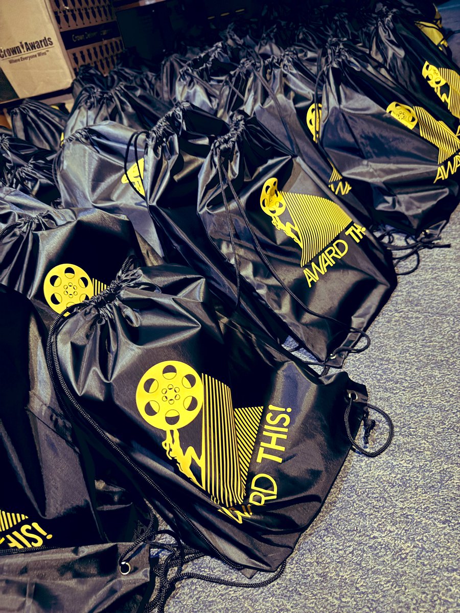 AwardThis! tweet media