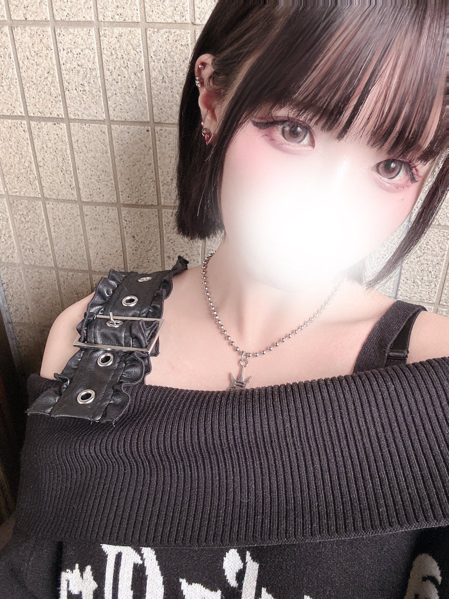 koakuuu's tweet photo. 下まつげ上手くかけた🙌 https://t.co/yppV86MqSV
