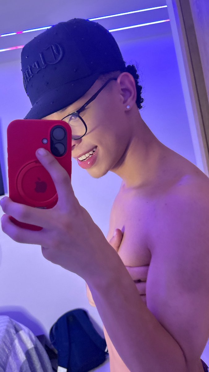 Samuel tweet media