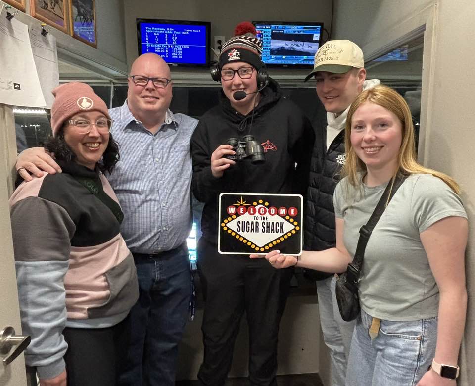 Friday night was a blast <a href="/TheRacewayWFD/">The Raceway</a> with an $829K handle to boot on 10 races... Welcome to O'Brien Awards Weekend in London!