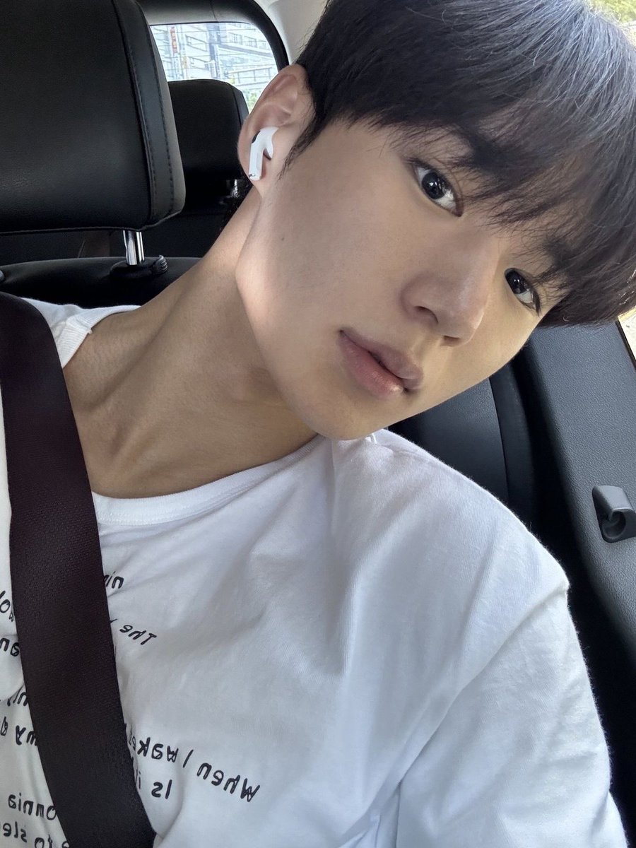 underdsean's tweet image. ㅤㅤ
ㅤ
ㅤㅤ——— 𝗶𝘁'𝘀 𝗼𝗻𝗹𝘆 𝗺𝗲.

                                    #sexrol #gayrol #fakeland