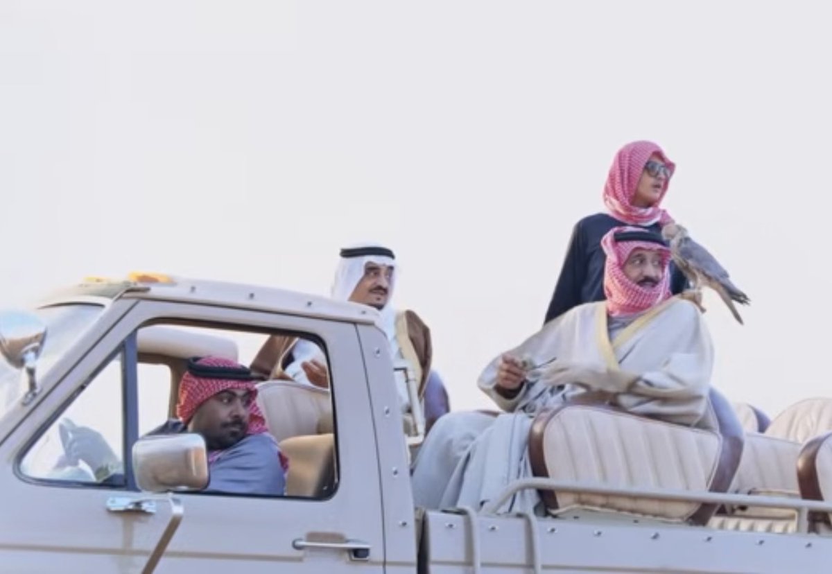 hrhpabdulazizfa's tweet photo. صورة جميلة … الملك فهد رحمه الله والملك سلمان والأمير عبدالعزيز بن فهد حفظهم الله فالمقناص ❤️🙏🏻
#الملك_فهد #الملك_سلمان #عبدالعزيز_بن_فهد https://t.co/qevHrZZdhE