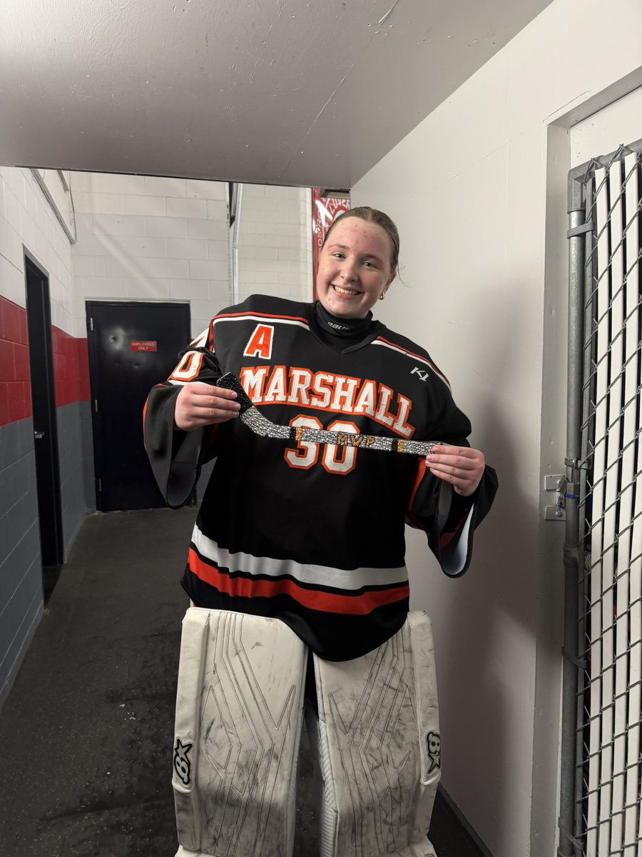 Marshall Girls Hockey tweet media