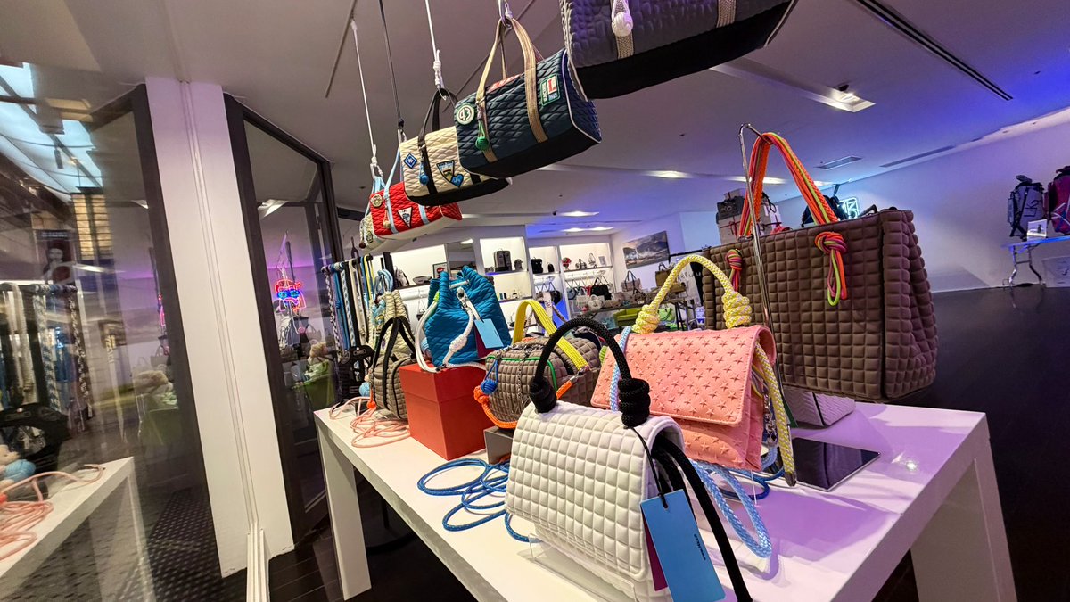 やぁみんな❗️土曜日だね❗️激寒だね‼️🌨️

若月 #L4K3 大阪ハービスプラザENTにいるよ‼️

商品がメチャ入荷してきたので品揃えがスーパー豊富です‼️
たぶん近畿圏１‼️知らんけど‼️

20㌫オフSALE品もあります‼️
ひょっこりのぞきに来てね‼️

ハービスプラザENT B2F(11:00〜20:00 2/28まで)