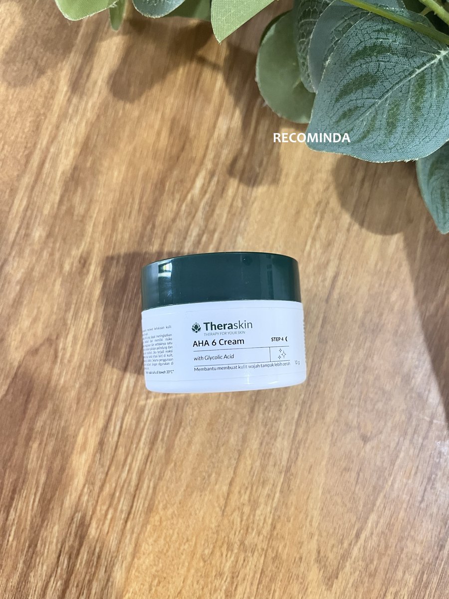 <a href="/theraskinnew/">Theraskin Kosmetika</a> Theraskin AHA Cream Series ada beberapa pilihan
• AHA 6% → pemula &amp; kulit sensitif
• AHA 8% → kulit normal &amp; kering, kusam + flek
• AHA 10% → yang sudah biasa pakai AHA &amp; kulit tebal
Aku mulai dari AHA 6%
Dipakai malam hari, 2–3x seminggu aja 👌
<a href="/theraskinnew/">Theraskin Kosmetika</a>