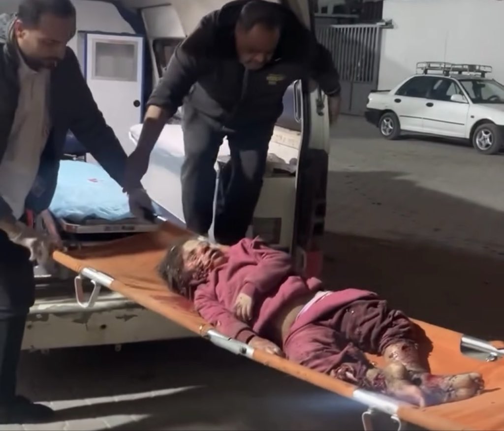 🚨Three people including a baby have been killed in the latest Israeli bombing west of Gaza City